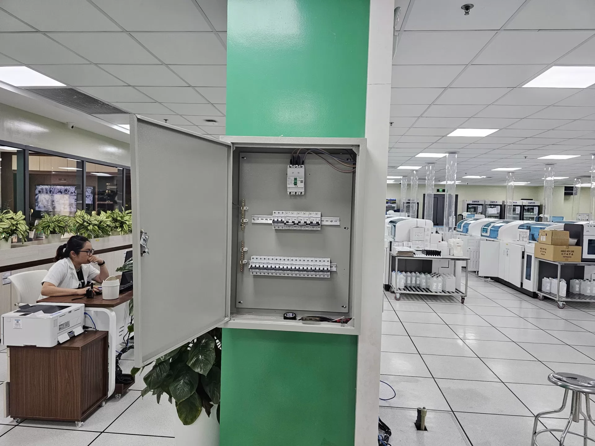 Lắp đặt máy nén khí, hệ lọc nước RO, bv Đại Học Y Hà Nội