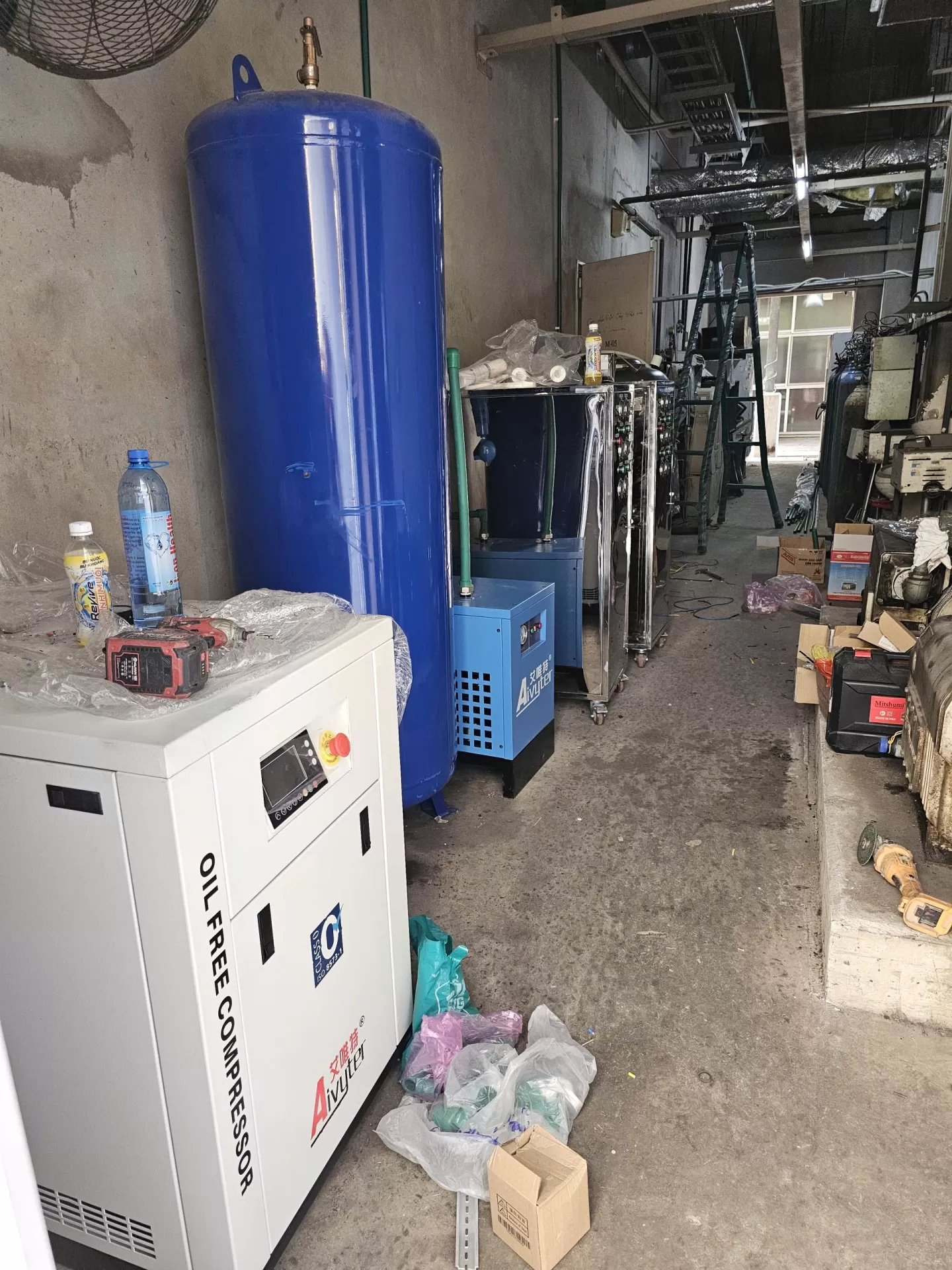 Thi công cải tạo, sửa chữa, lắp đặt thiết bị, máy nén khí. Bv Trung Ương Huế