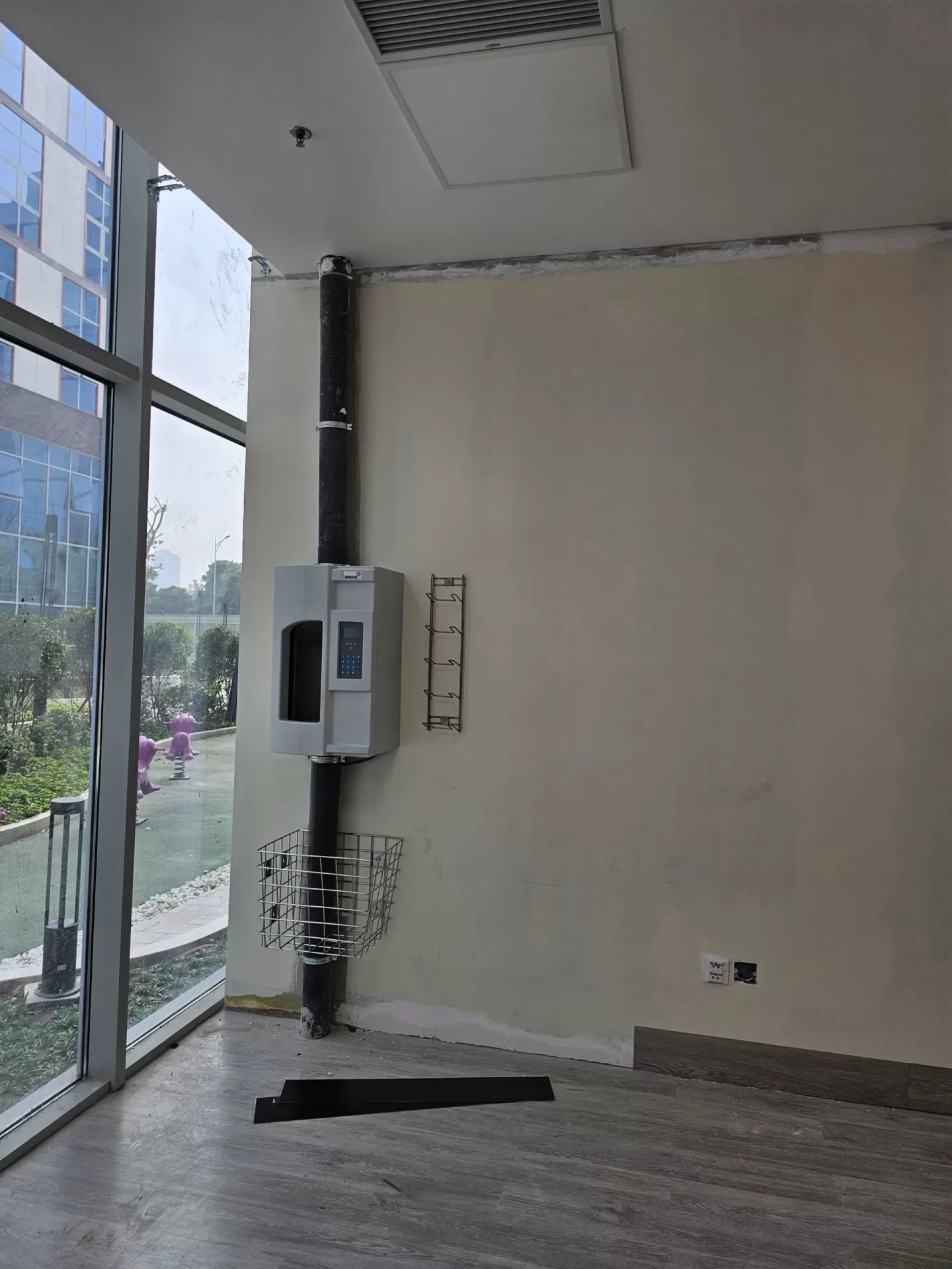 Thi công hệ chuyển mẫu, bệnh viện Đại Học Phenikaa