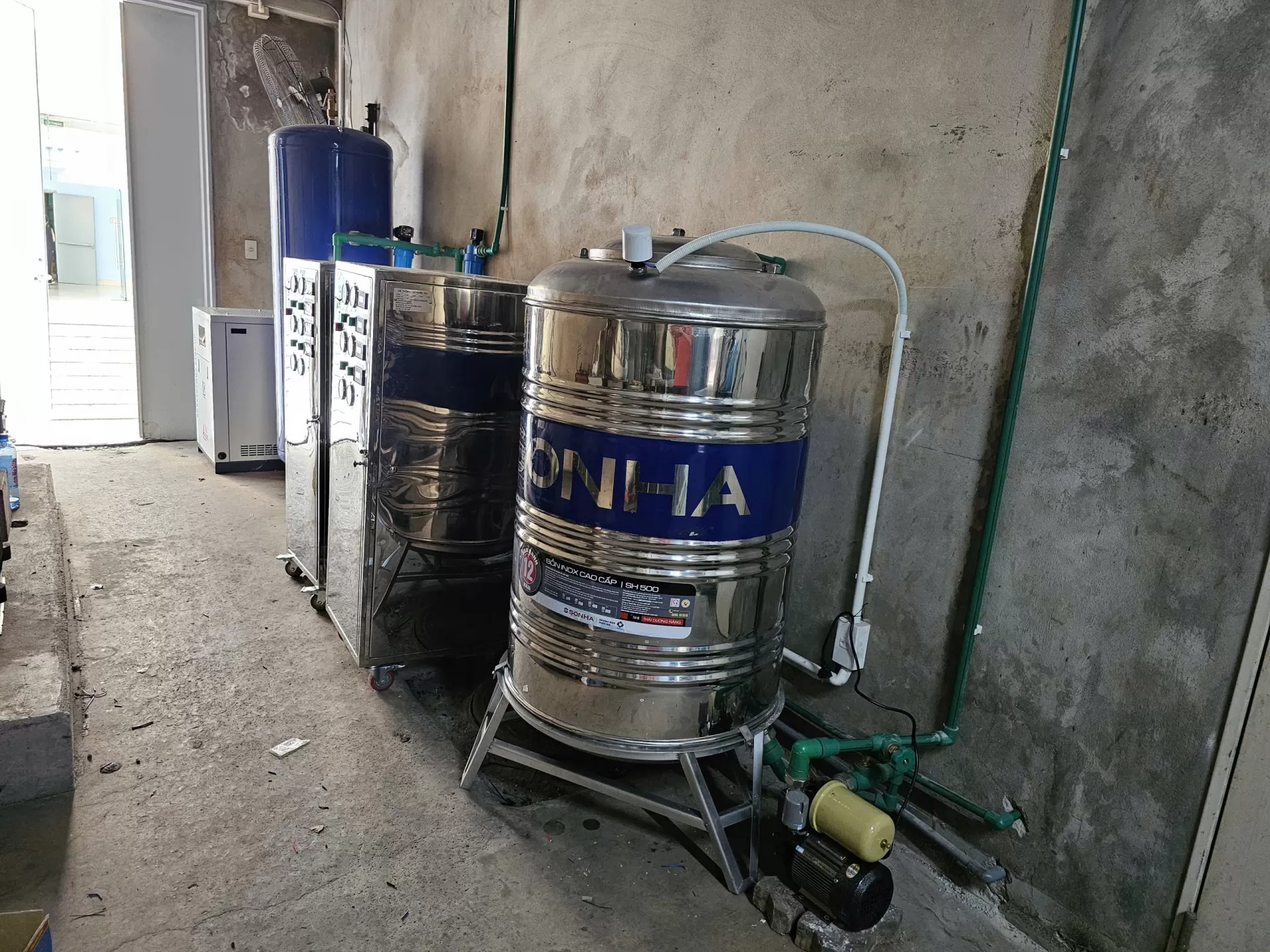 Thi công cải tạo, sửa chữa, lắp đặt thiết bị, máy nén khí. Bv Trung Ương Huế