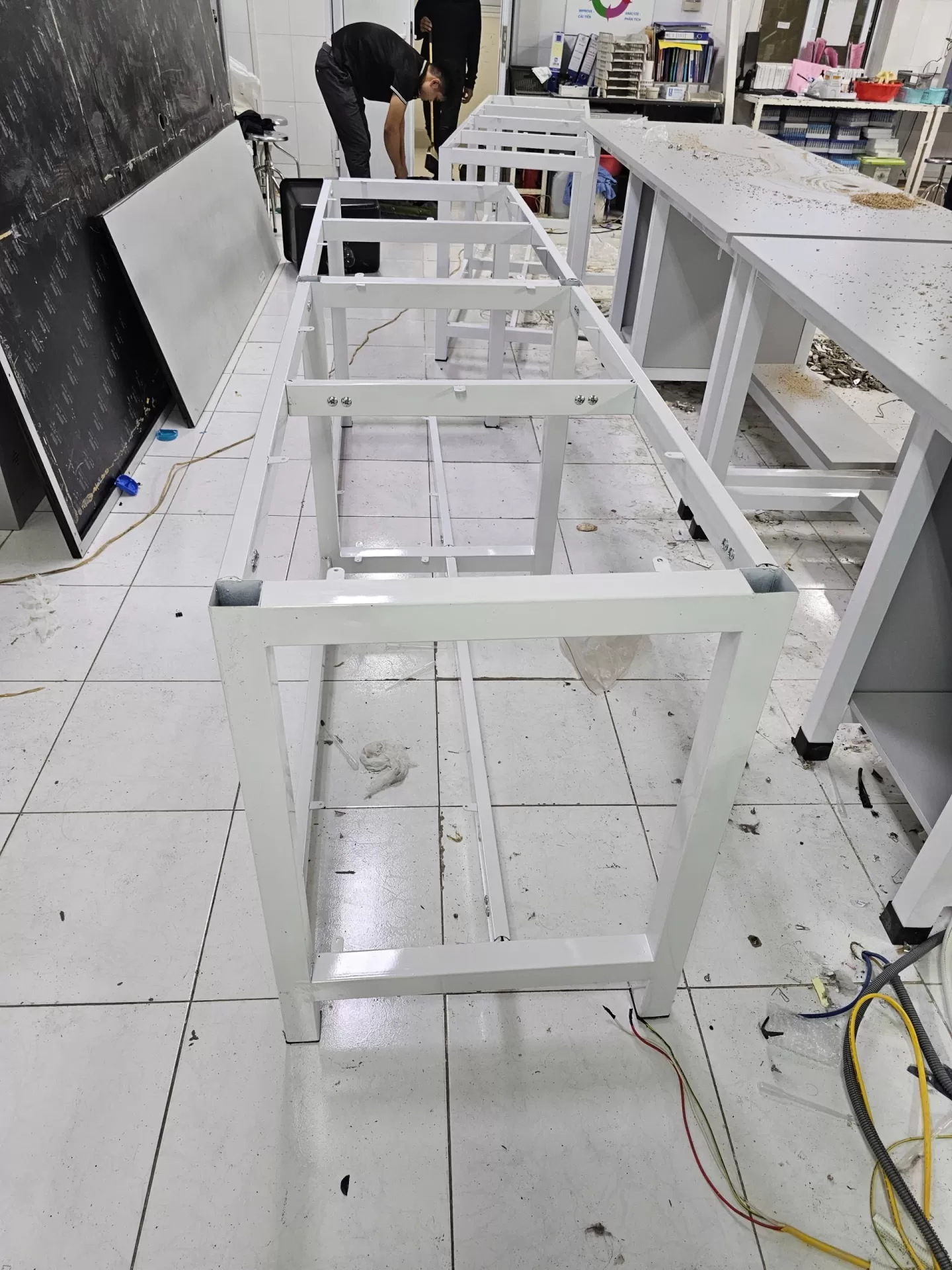 Thi công lắp đặt nội thất khoa xét nghiệm, bệnh viện Việt Đức