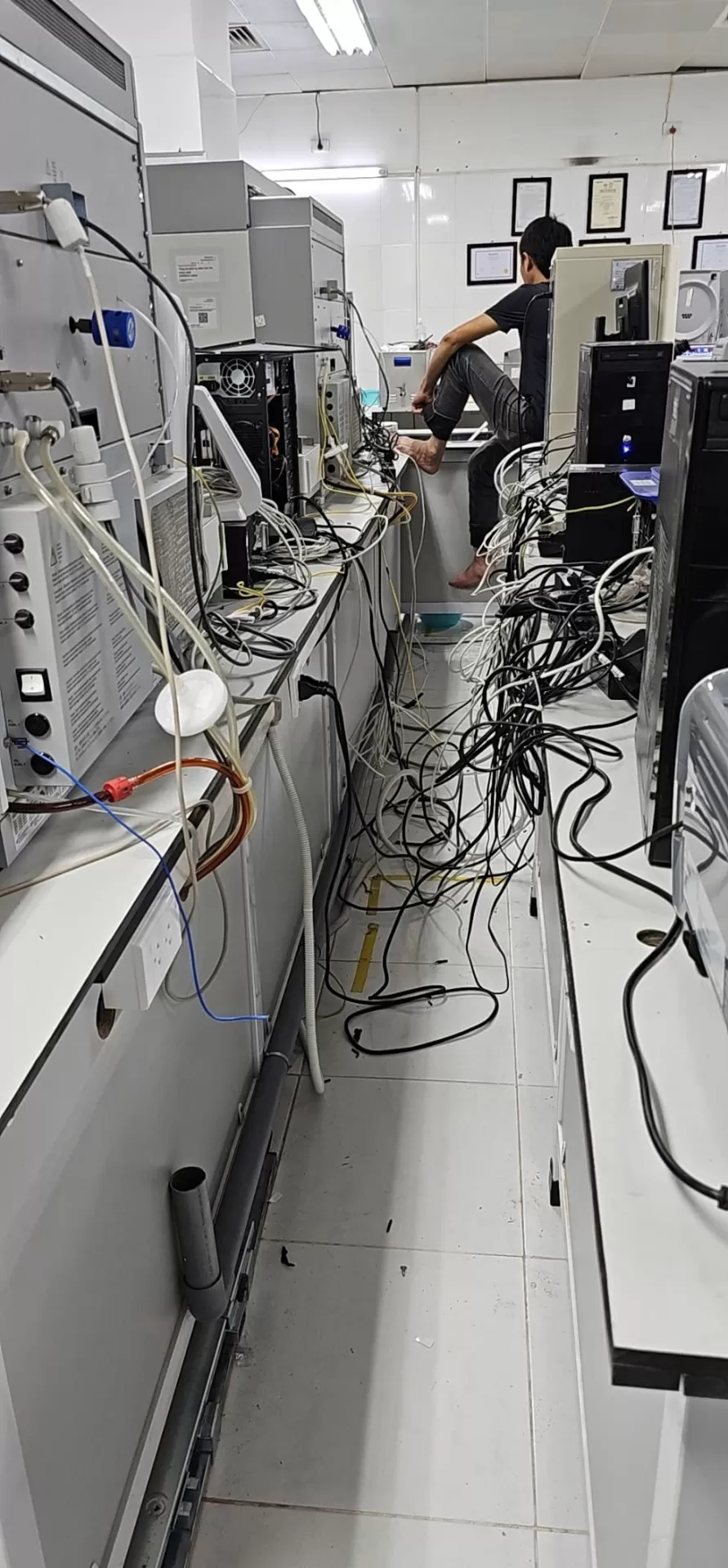 Thi công lắp đặt nội thất khoa xét nghiệm, bệnh viện Việt Đức